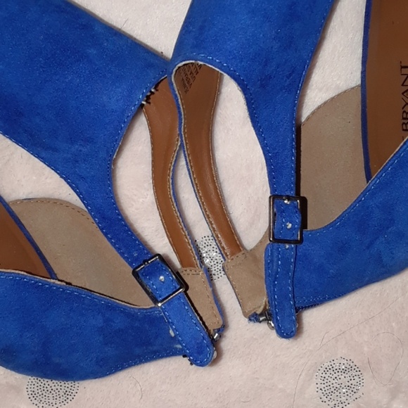 Soft Blue Heels - Picture 4 of 8
